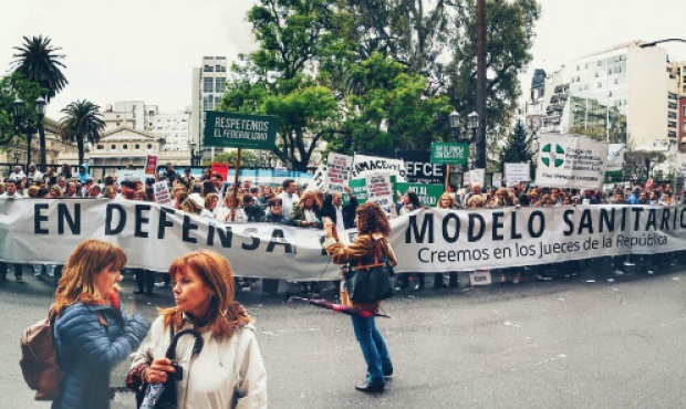 ¿Farmacia shopping en territorio bonaerense?: protesta de profesionales en la Corte Suprema