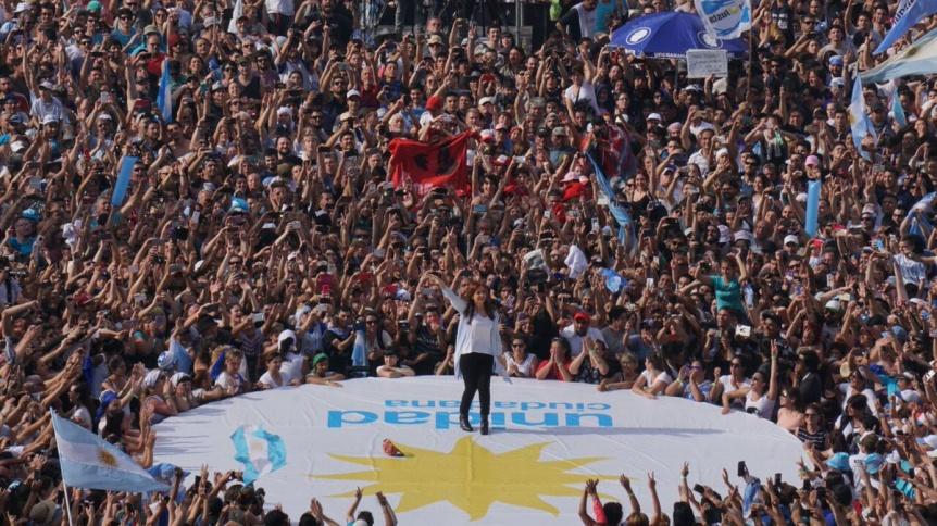 Cristina en Racing: “Si Perón y Evita estarían aquí, votarían a Unidad Ciudadana”