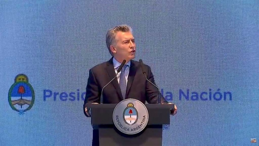Reformas tributaria, laboral y política, ejes de la propuesta de Macri