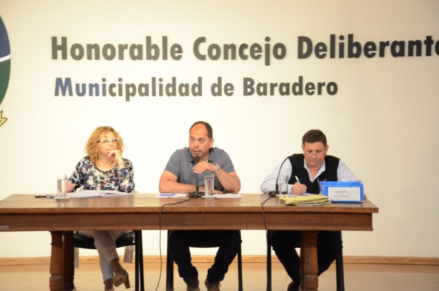 Cárdenas: «La expulsión de un concejal se debe hacer sobre una condena»