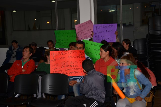Usurpadores. Reclamaron ante los concejales por un techo digno