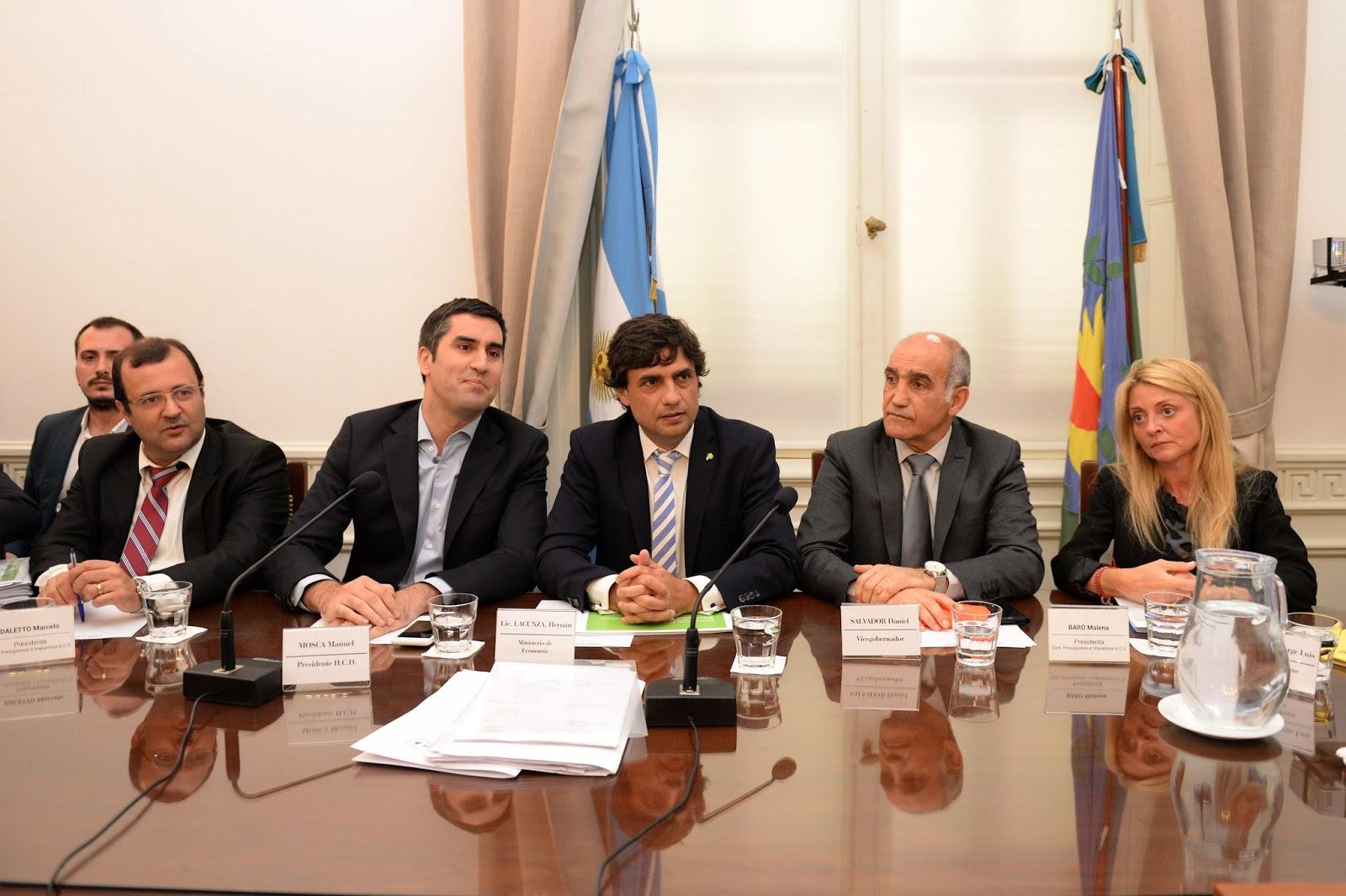 Legisladores analizaron el presupuesto 2018 junto al ministro de Economía bonaerense, Hernán Lacunza