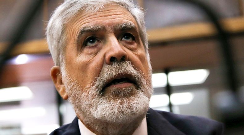 Julio De Vido se entregó en Comodoro Py y quedó detenido