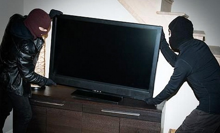 Roban TV de 42″ de una vivienda