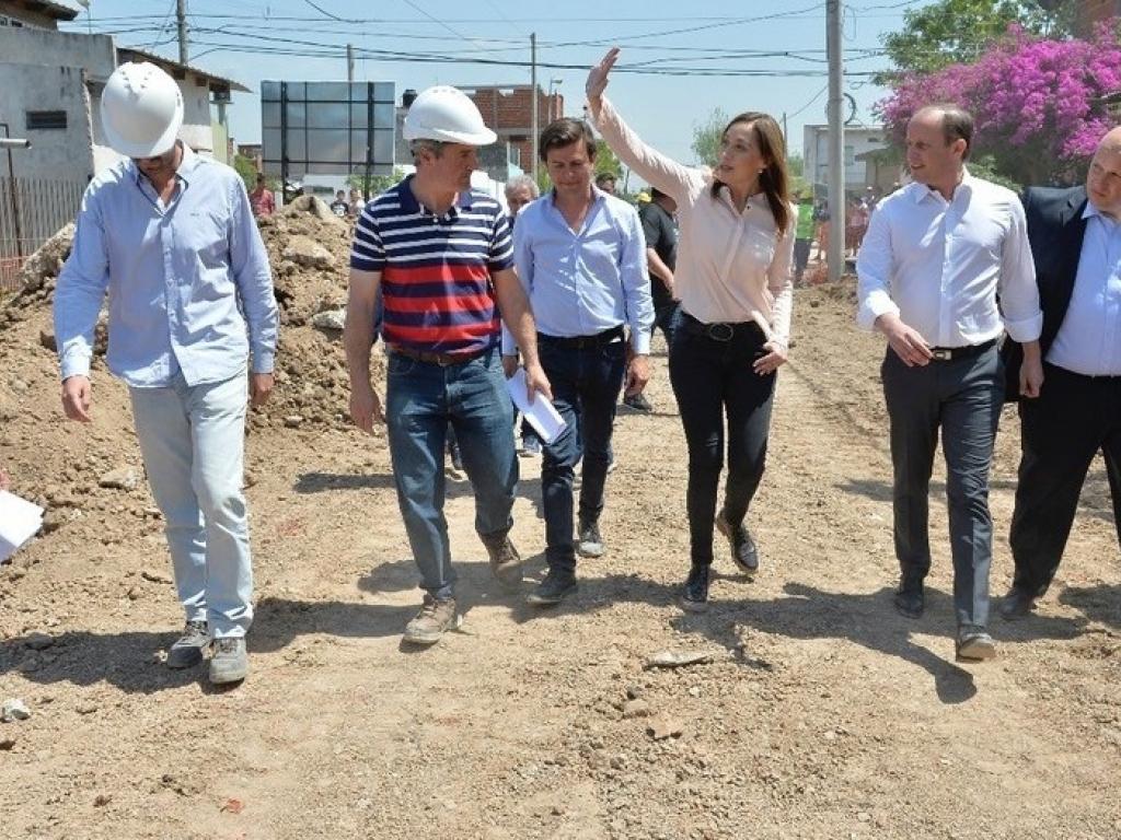 Pacto fiscal a lo Vidal: auxilia a municipios pero pide ajuste