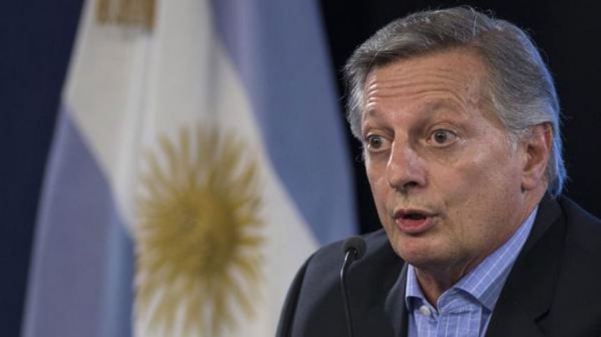 Aranguren suma más denuncias en su contra