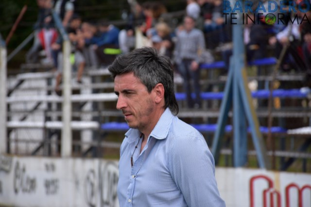 Marcos Barlatay anunció que deja de ser DT de Sportivo