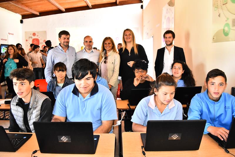 Se inauguró Punto Digital, un lugar de encuentro para acceder a nuevos conocimientos