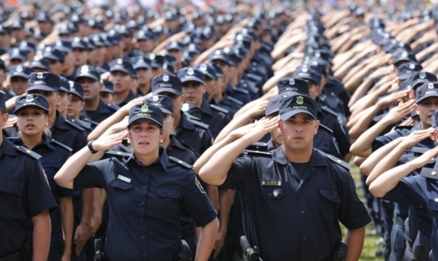 Más de dos mil Policías bonaerenses en la mira por no presentar DDJJ