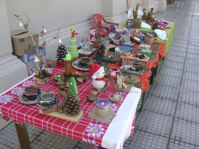Laboriosos y entusiastas. Artesanías en exposición y venta