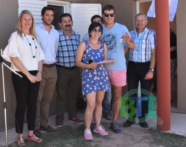 Sueño cumplido: Entregaron las primeras 25 viviendas del Barrio Textil