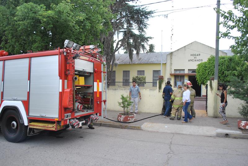 En el Hogar de Ancianos “San José” se realizó un simulacro de emergencia y evacuación