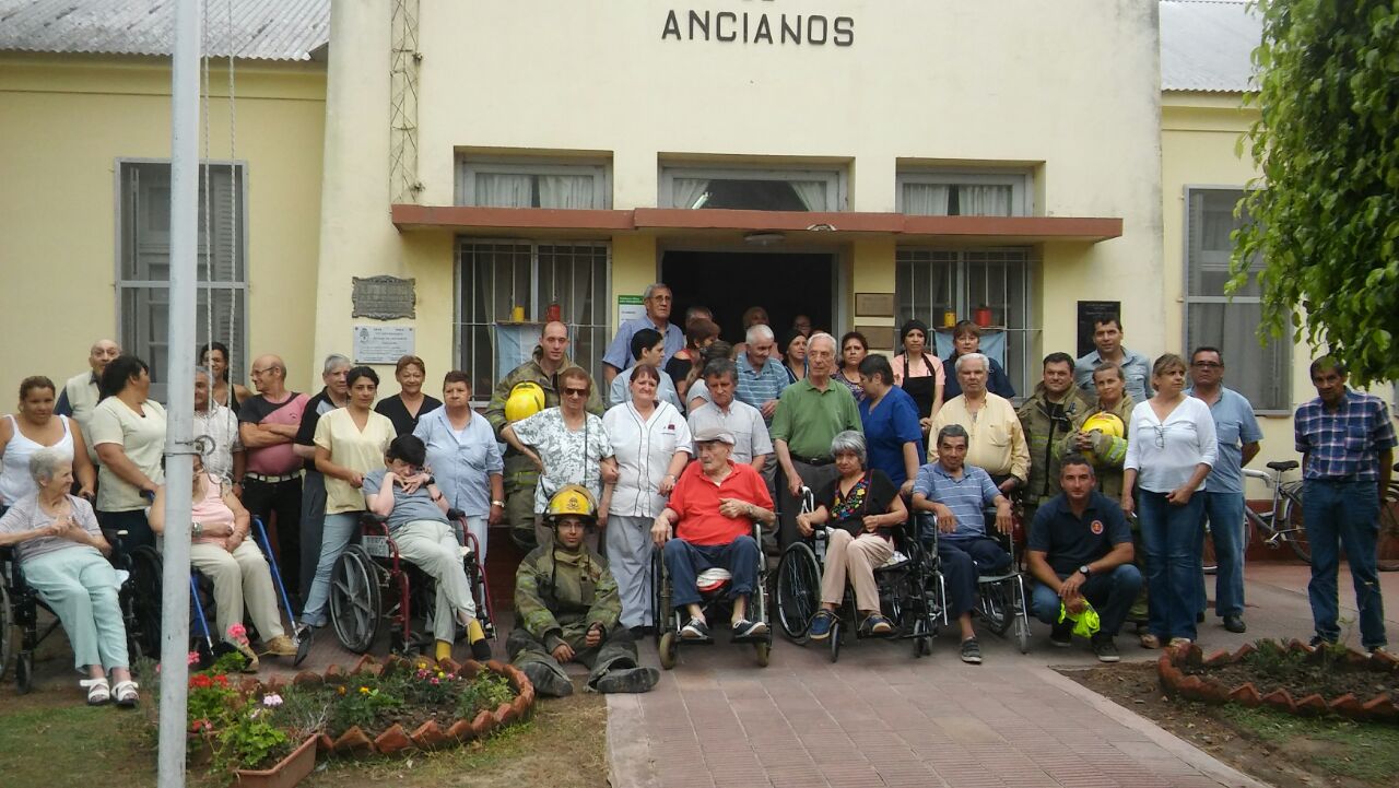 Se realizó un simulacro de evacuación en el Hogar de Ancianos