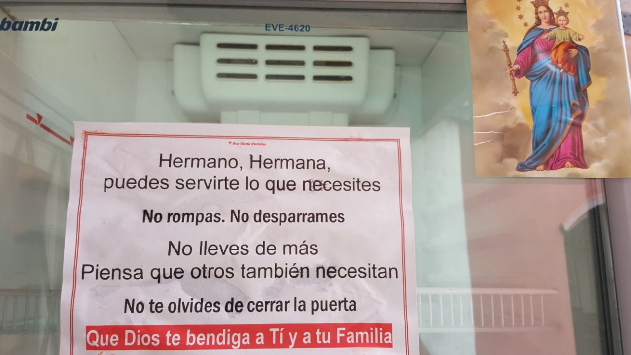 La heladera de la Parroquia de Lujan, un ejemplo solidario