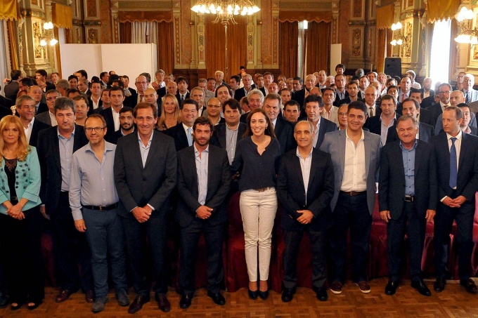 Ganadores y perdedores: así repartirá Vidal la coparticipación a los 135 municipios bonaerenses