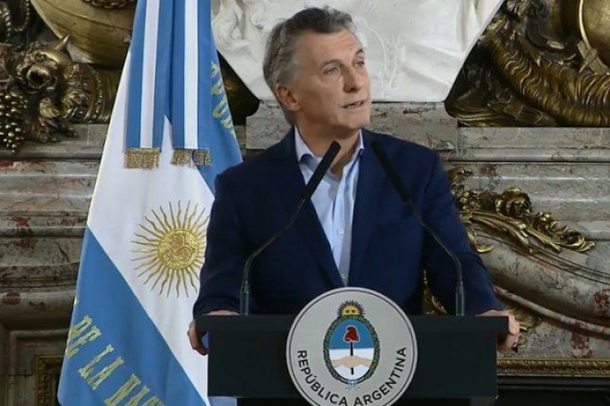 Macri anunció un “ajuste” en los cargos políticos y congelamiento en los sueldos de funcionarios