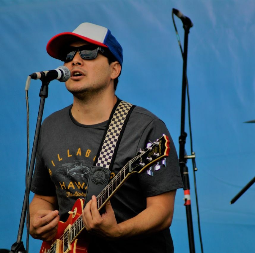 Nico Liberatti : «La banda es mi descarga, en vez de ir al psicólogo voy ahí»