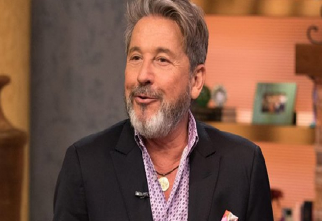 Se incendió la mansión de Ricardo Montaner y realizó un fuerte descargo