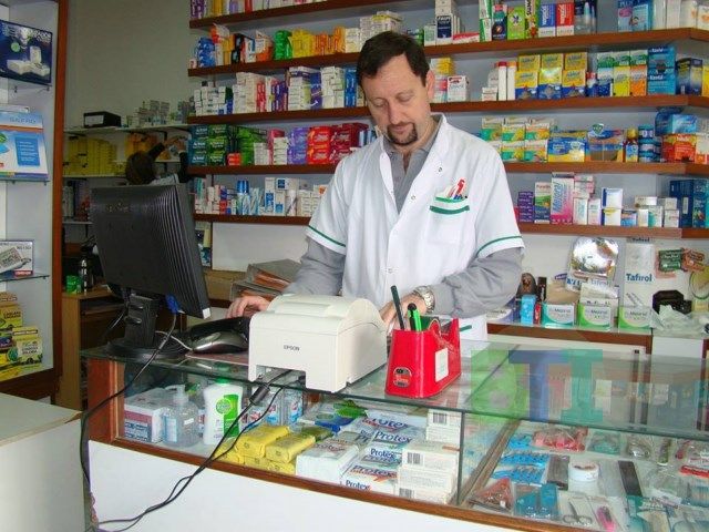 Daubián: «Por el momento seguimos atendiendo IOMA normalmente en las farmacias»