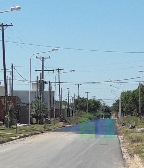 Calle Santa María de Oro: Pavimento a cuenta gotas