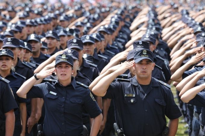 Casi tres mil jefes de la policía bonaerense todavía no presentaron sus declaraciones juradas