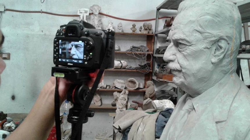También en La Plata colocarán un Busto en homenaje a Raúl Alfonsín