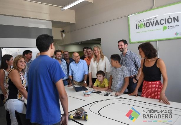 Antonijevic y Salvador recorrieron el Club Social de Innovación