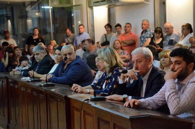 Concejales del bloque del FpV – UC solicitan informes sobre la falta de contenedores de basura