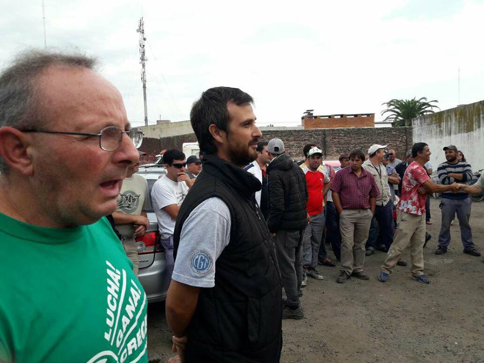 Como Dos Extraños: El SOEMB se abrió de ATE y pelea la paritaria solo