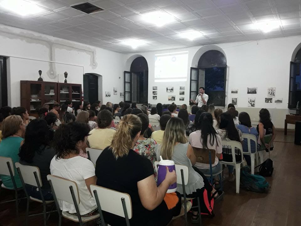 Juan Augusto Laplacette «Para educar a un niño hace falta toda una comunidad»