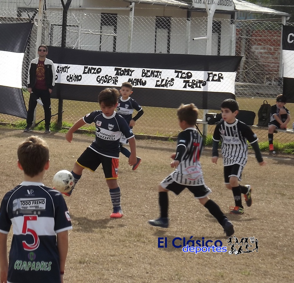 Fútbol infantil.A tres fechas del final, apasionante definición.