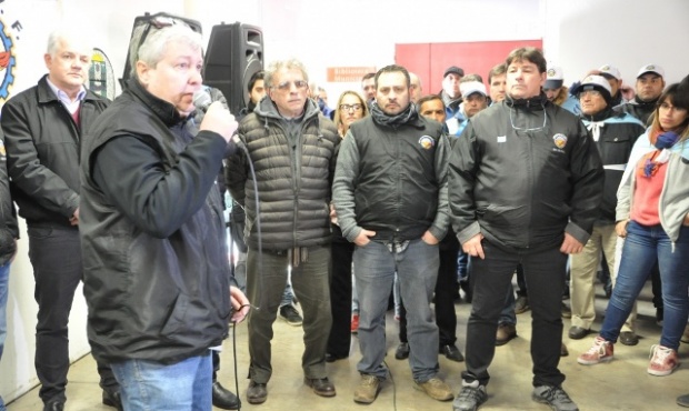 Ate, Uocra y Luz y Fuerza declararon un paro total por tiempo indeterminado