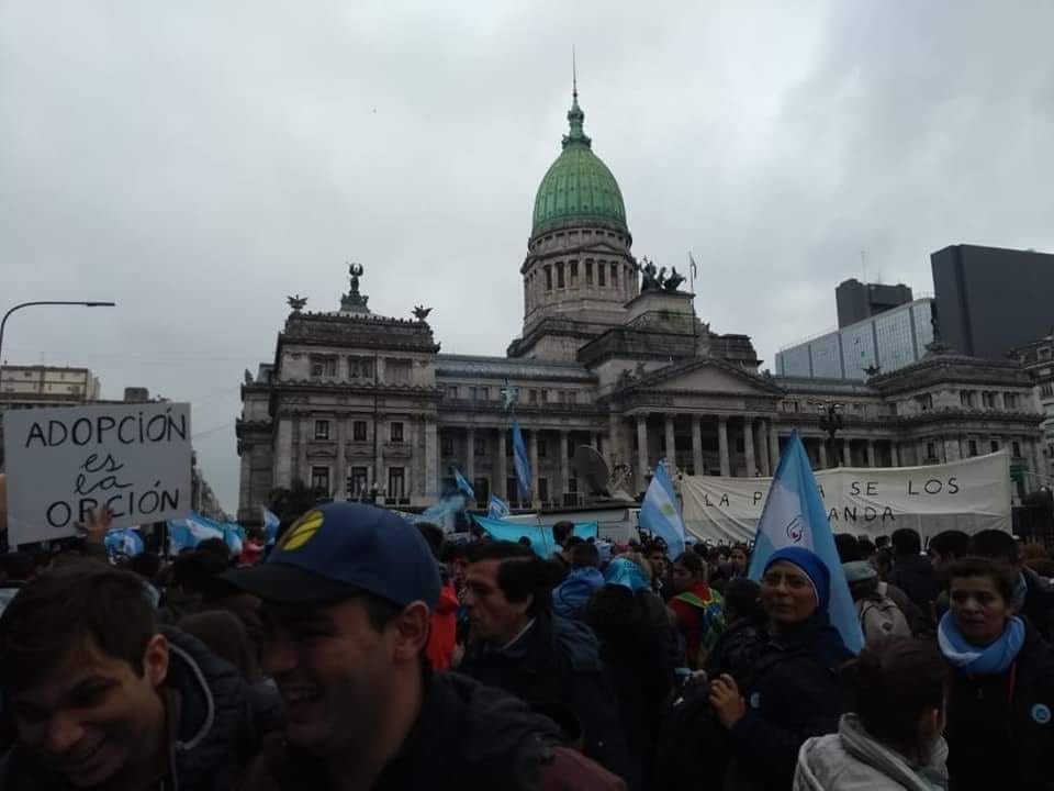Prensa de la Parroquia Santiago Apóstol: Baraderenses pro-vida en el congreso