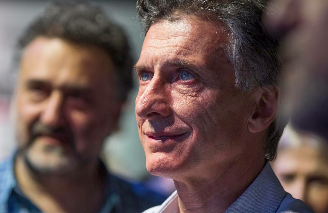 Ante la turbulencia, desde el Gobierno lanzaron una campaña en redes sociales: #MacriYoTeBanco