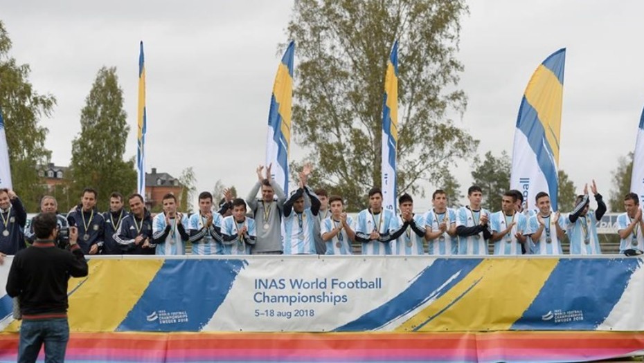 Hazaña de los halcones  La selección argentina de fútbol con discapacidad intelectual salió subcampeona en el Mundial
