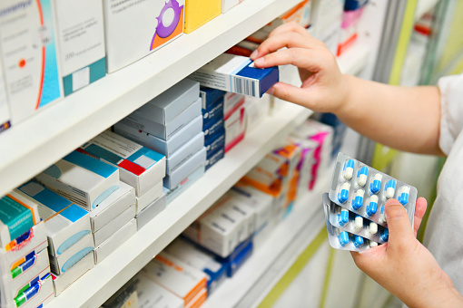 PAMI: Las farmacias comenzaron a atender de forma normal