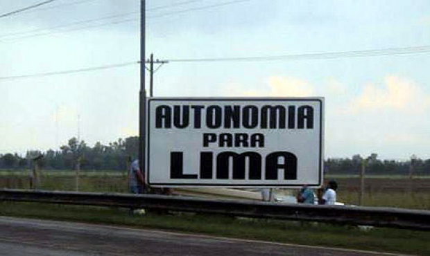 Vecinos de Lima vuelven a la ruta para reclamar su autonomía
