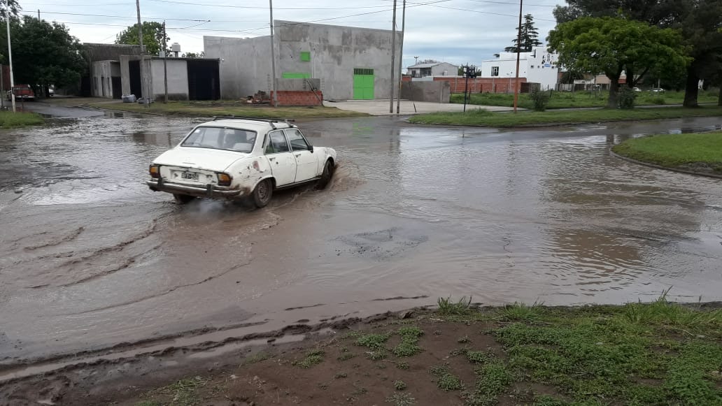 Venecia Sin Fin: La esquina de Malabia y Rosell otra vez llena de agua