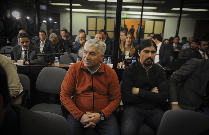 Lavado de 60 millones de dólares  La ruta del dinero K: en el inicio del juicio, Lázaro Báez insistió con la nulidad de la causa
