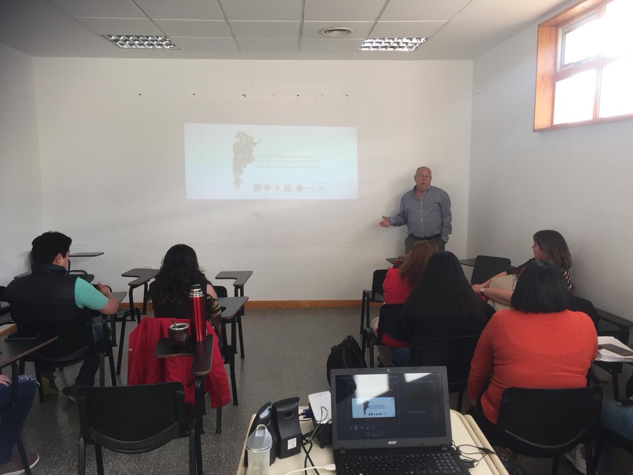 Se brindó una charla sobre el derecho a la identidad