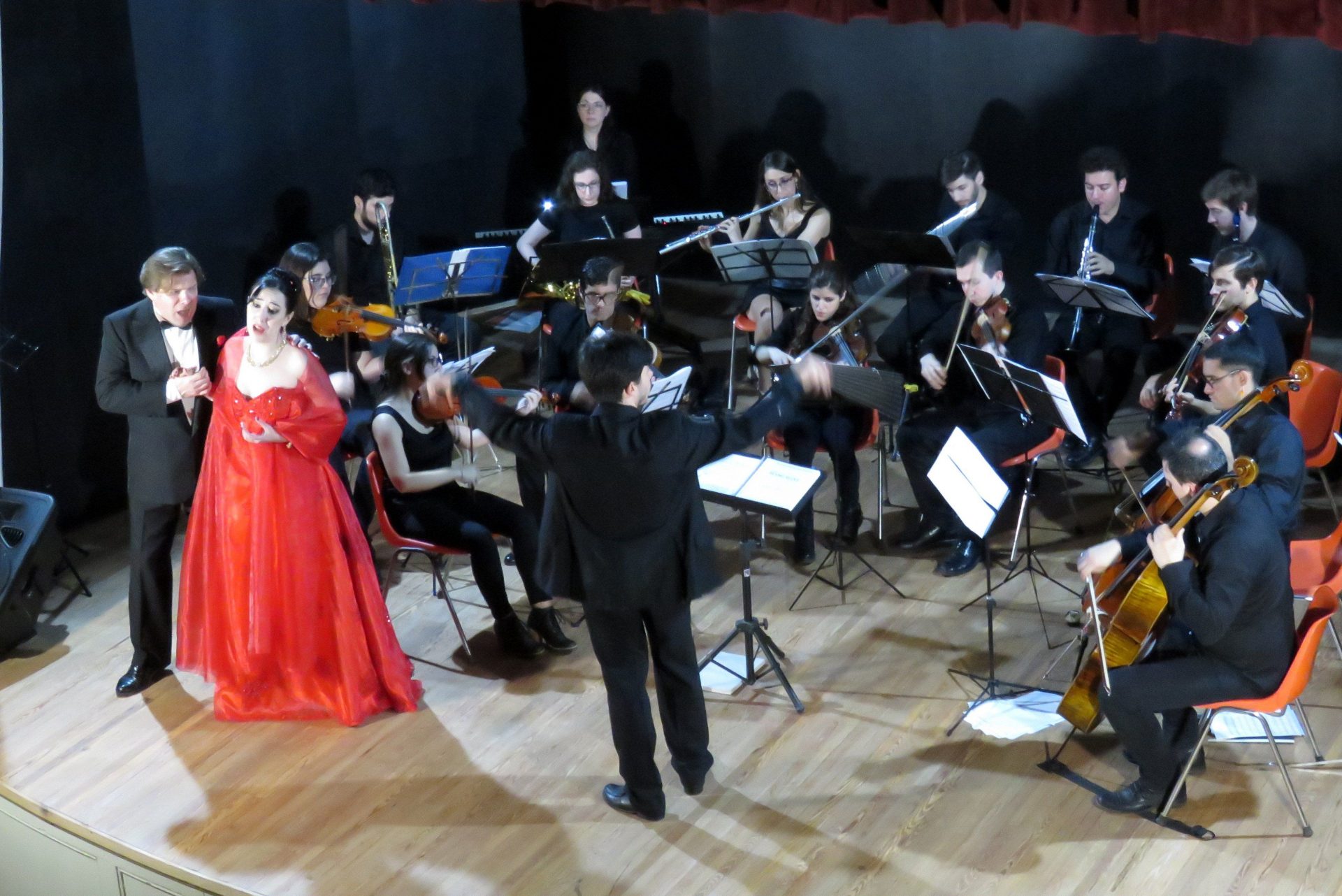 Lírica de primer nivel en la noche de gala de Casa Suiza