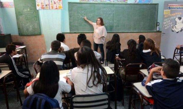 El ministro de Educación anunció que desde el 2019 habrá un nuevo formato de escuela secundaria