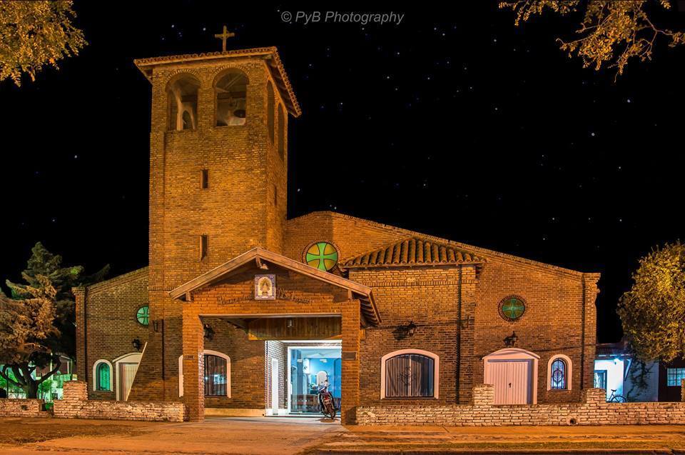 Parroquia Nuestra Señora de Luján. Horarios de octubre a marzo