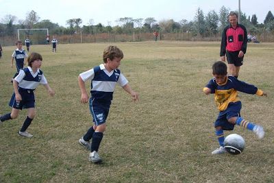 Fútbol Infantil.Entre el viernes y el sábado, los cuartos del Clausura.