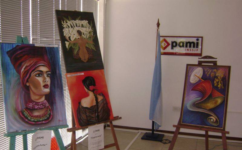 Afiliados de PAMI exponen en la delegación local
