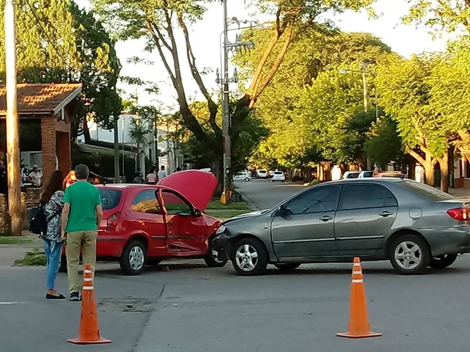 Hace Instantes: Accidente en Ameghino y O´Roarke