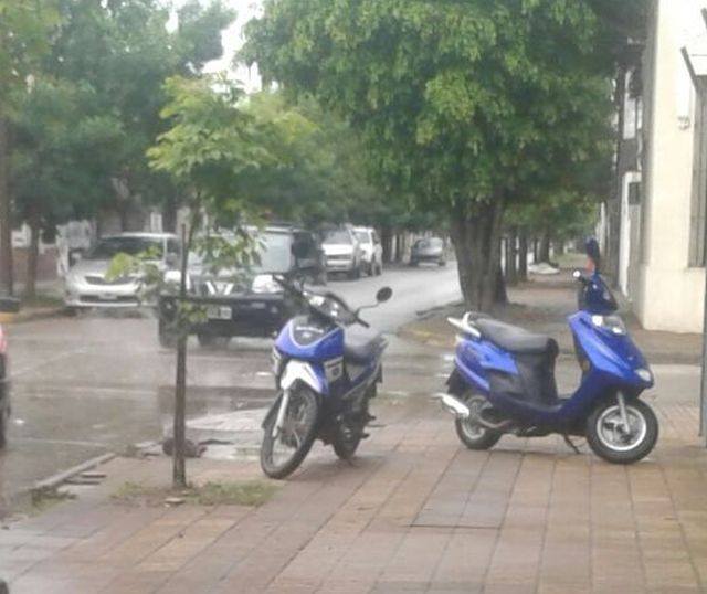 Tener algún mínimo cuidado para el que camina por la vereda