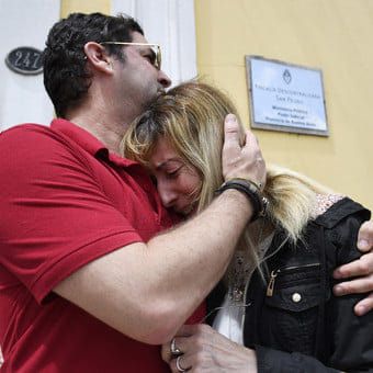 Habla la hermana del funcionario escrachado en San Pedro: “Creo que es inocente; y si no, la Justicia lo condenará aunque ya no esté”