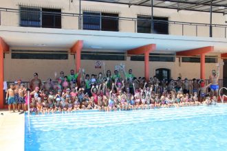 Burbujas: La colonia de vacaciones del tiro hizo su demostración