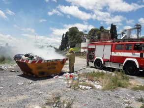 Bomberos: Se incendió dos veces el mismo volquete